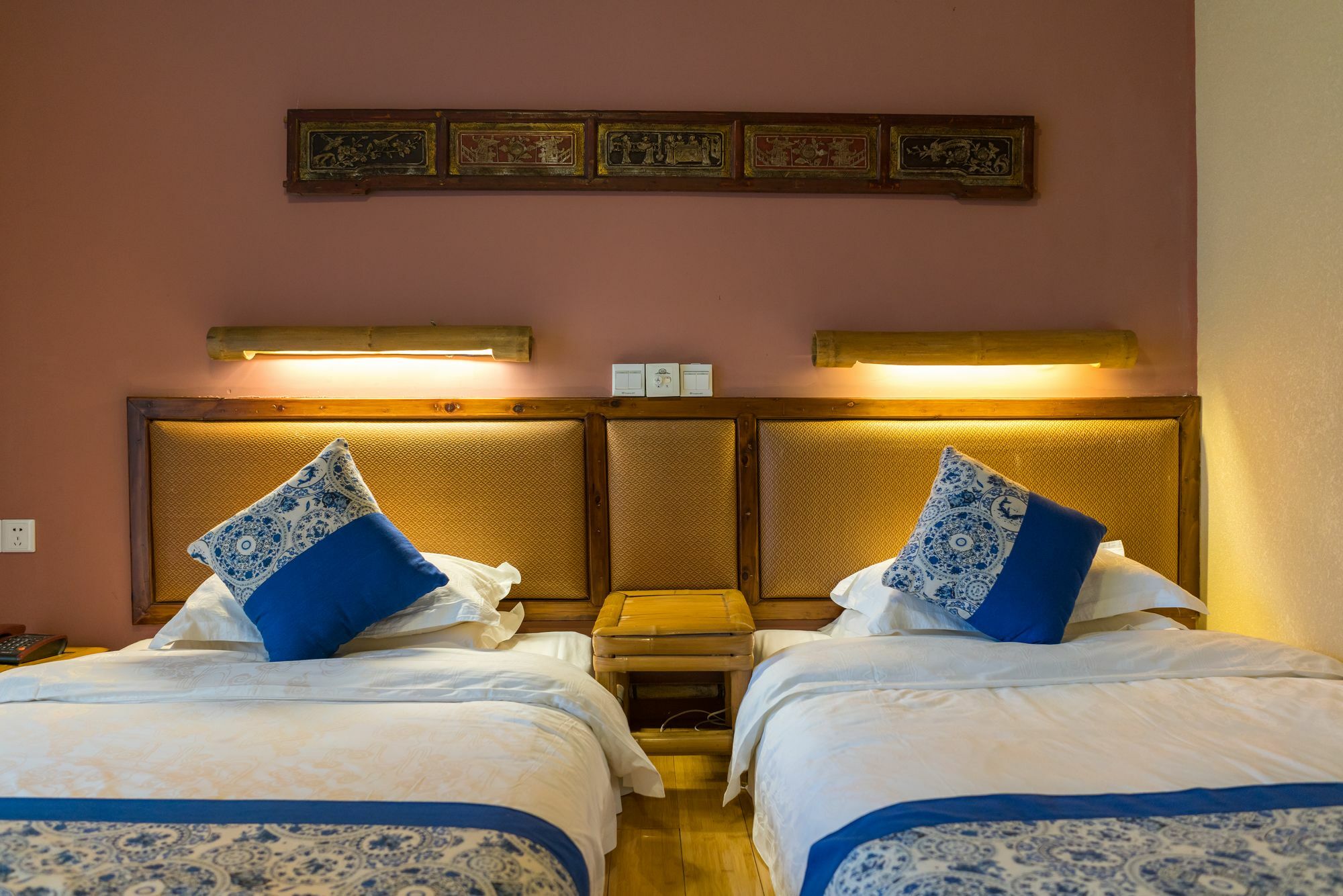 Yangshuo Mountain Nest Boutique Hotel Exterior photo