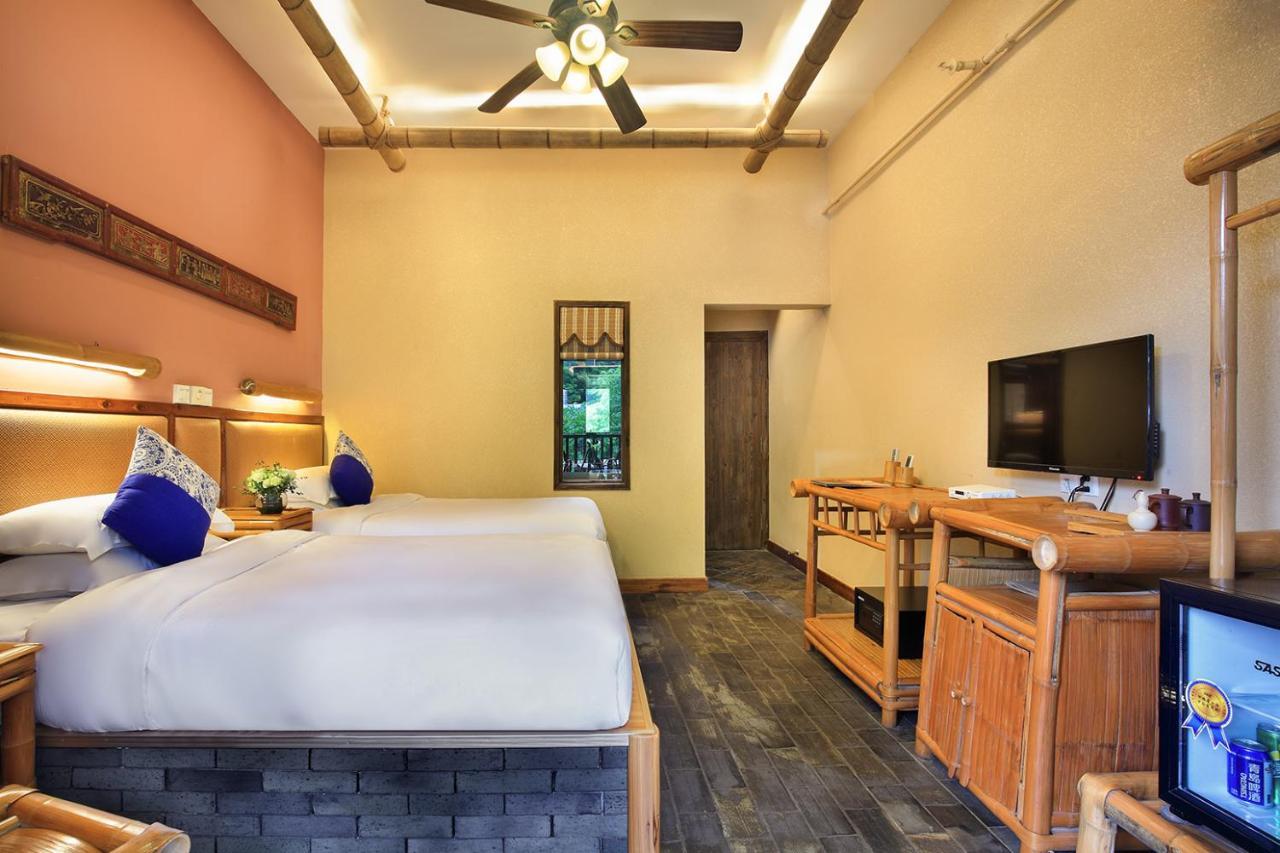 Yangshuo Mountain Nest Boutique Hotel Exterior photo