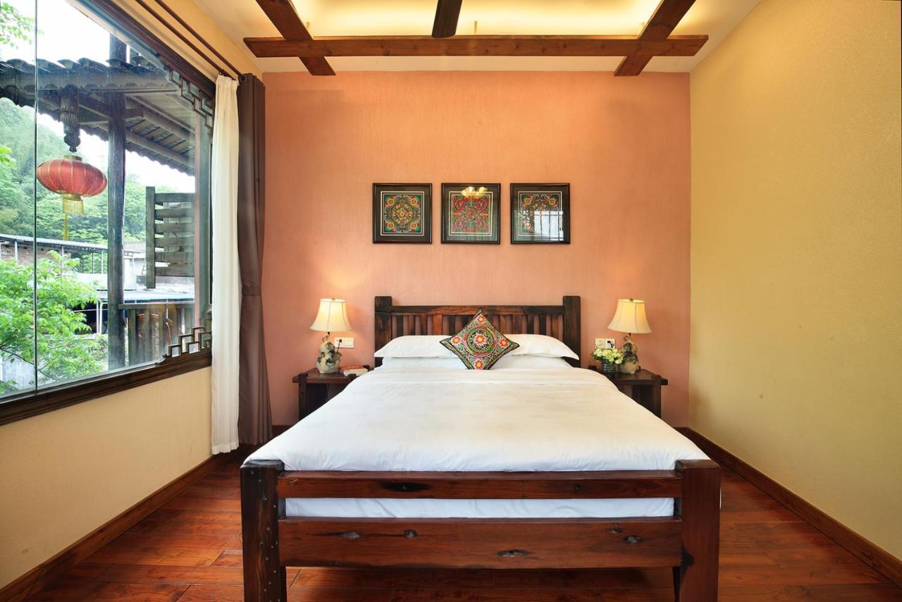 Yangshuo Mountain Nest Boutique Hotel Exterior photo